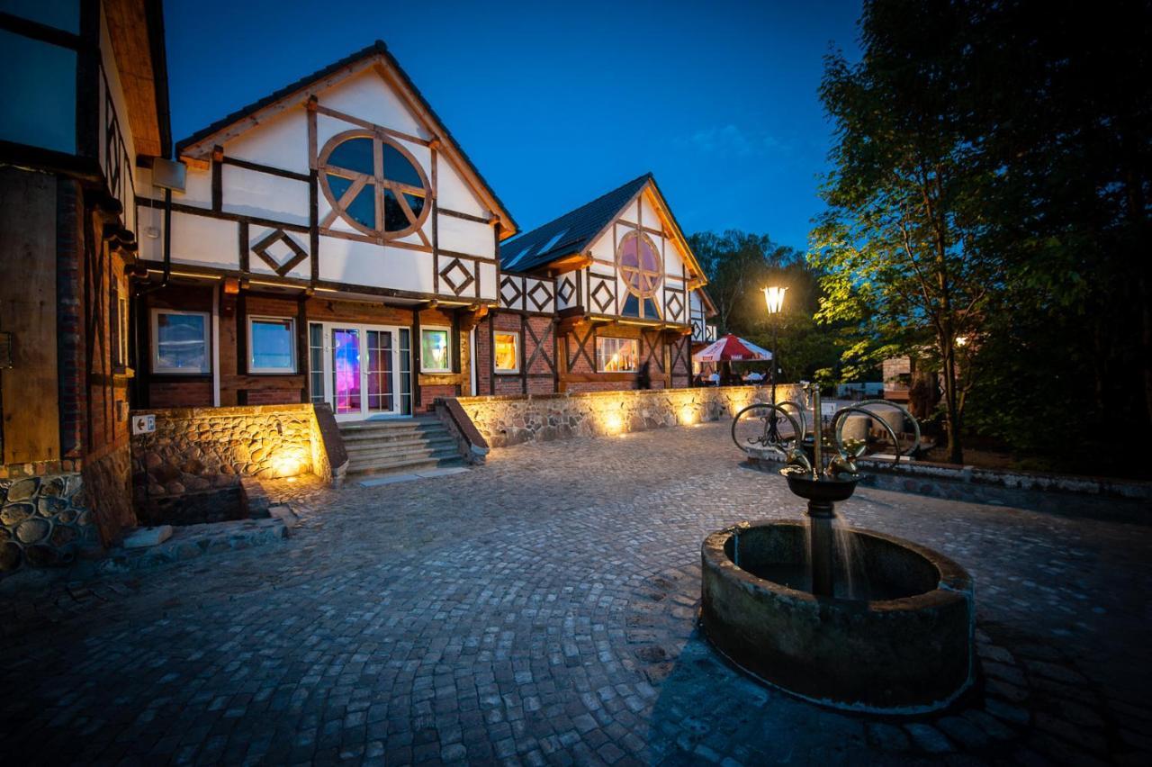 Siedem Drzew Hotel Biskupice  Exterior photo
